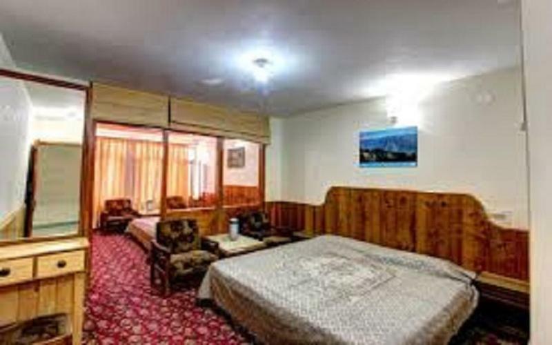 Hotel Marble Manāli Zewnętrze zdjęcie